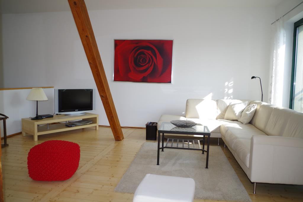 Haus Am See In Kleinzerlang Chambre photo
